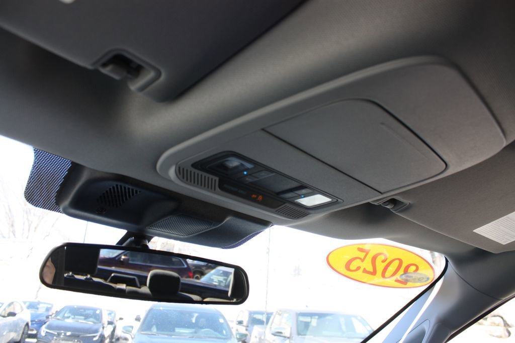 Used 2025 Ford F150 XLT w/ Equipment Group 301A Standard image 27