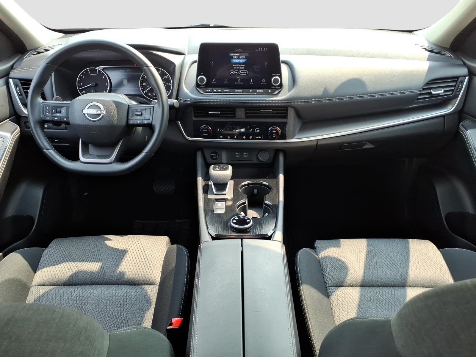Used 2025 Nissan Rogue SV AWD/4WD image 11