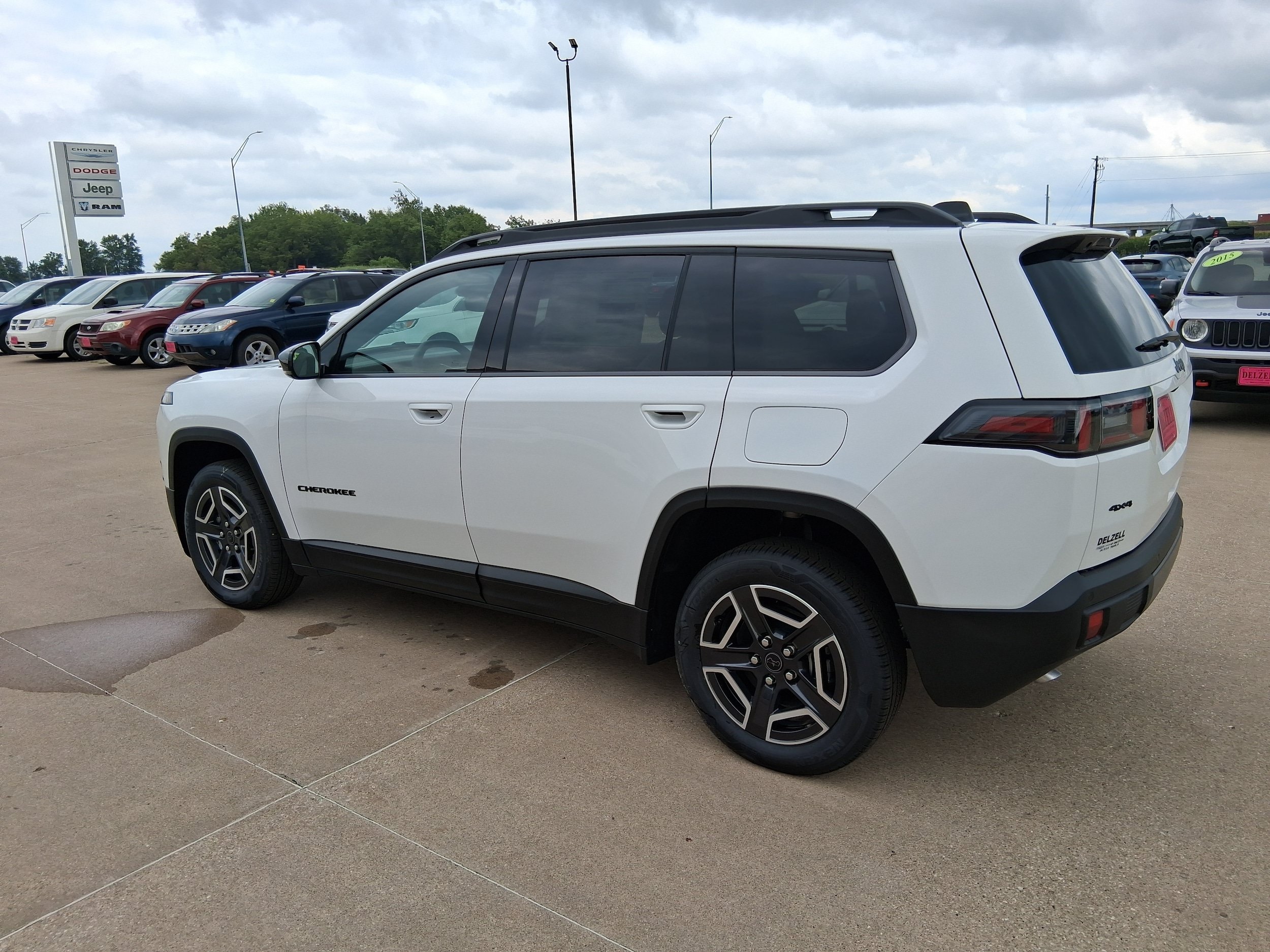 New 2026 Jeep Cherokee Limited AWD/4WD image 6