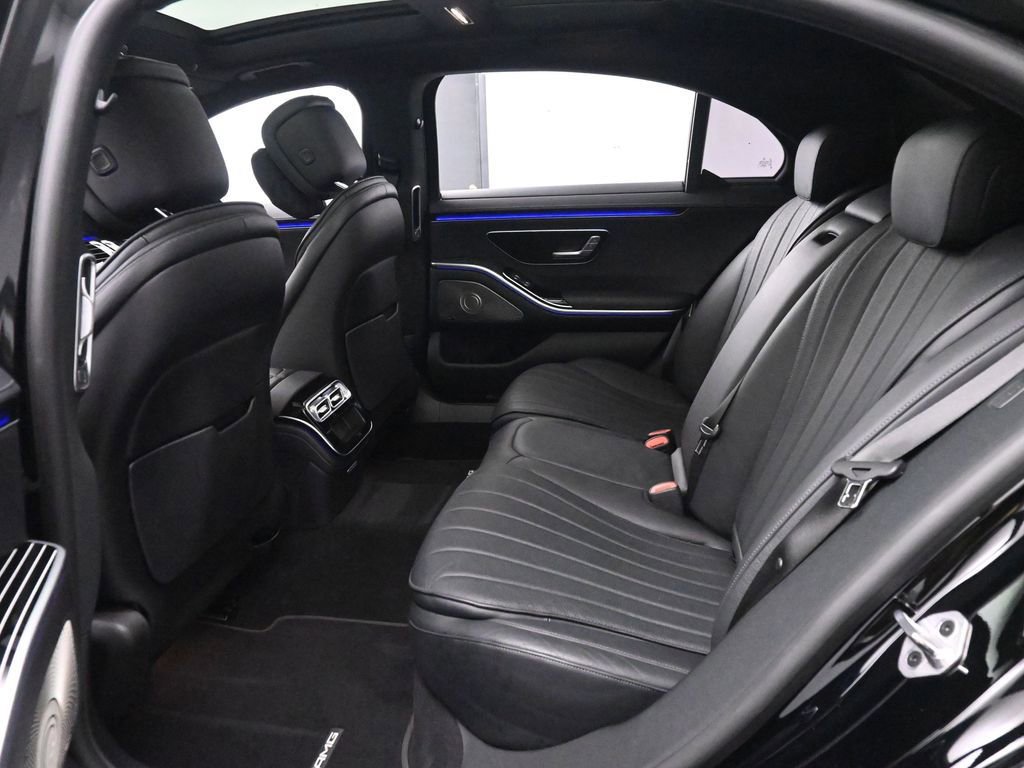 Used 2023 Mercedes-Benz S 500 4MATIC w/ AMG Line image 17
