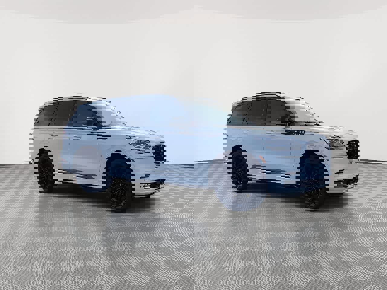 Used 2024 Lincoln Aviator Black Label w/ Jet Package image 2