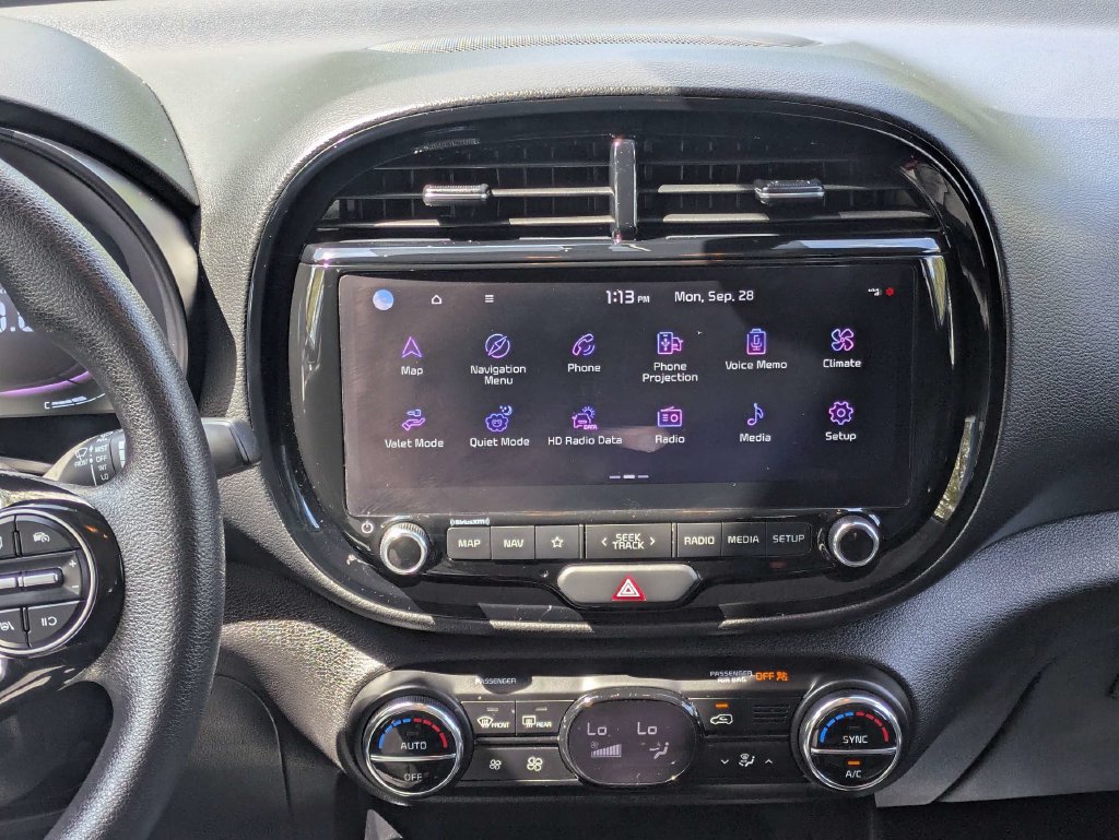 Used 2023 Kia Soul S FWD image 14