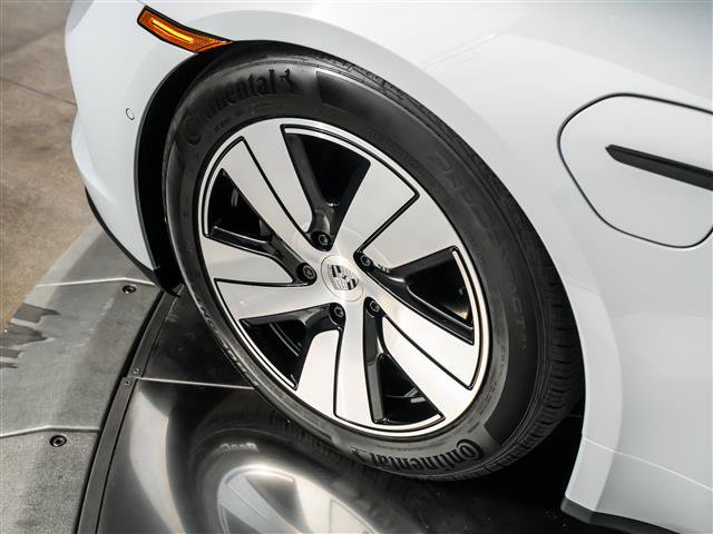 New 2026 Porsche Taycan AWD/4WD image 14