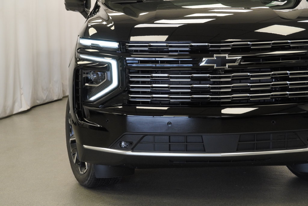 New 2026 Chevrolet Suburban High Country AWD/4WD image 34