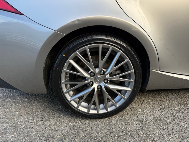 Used 2016 Lexus IS 300 AWD image 27