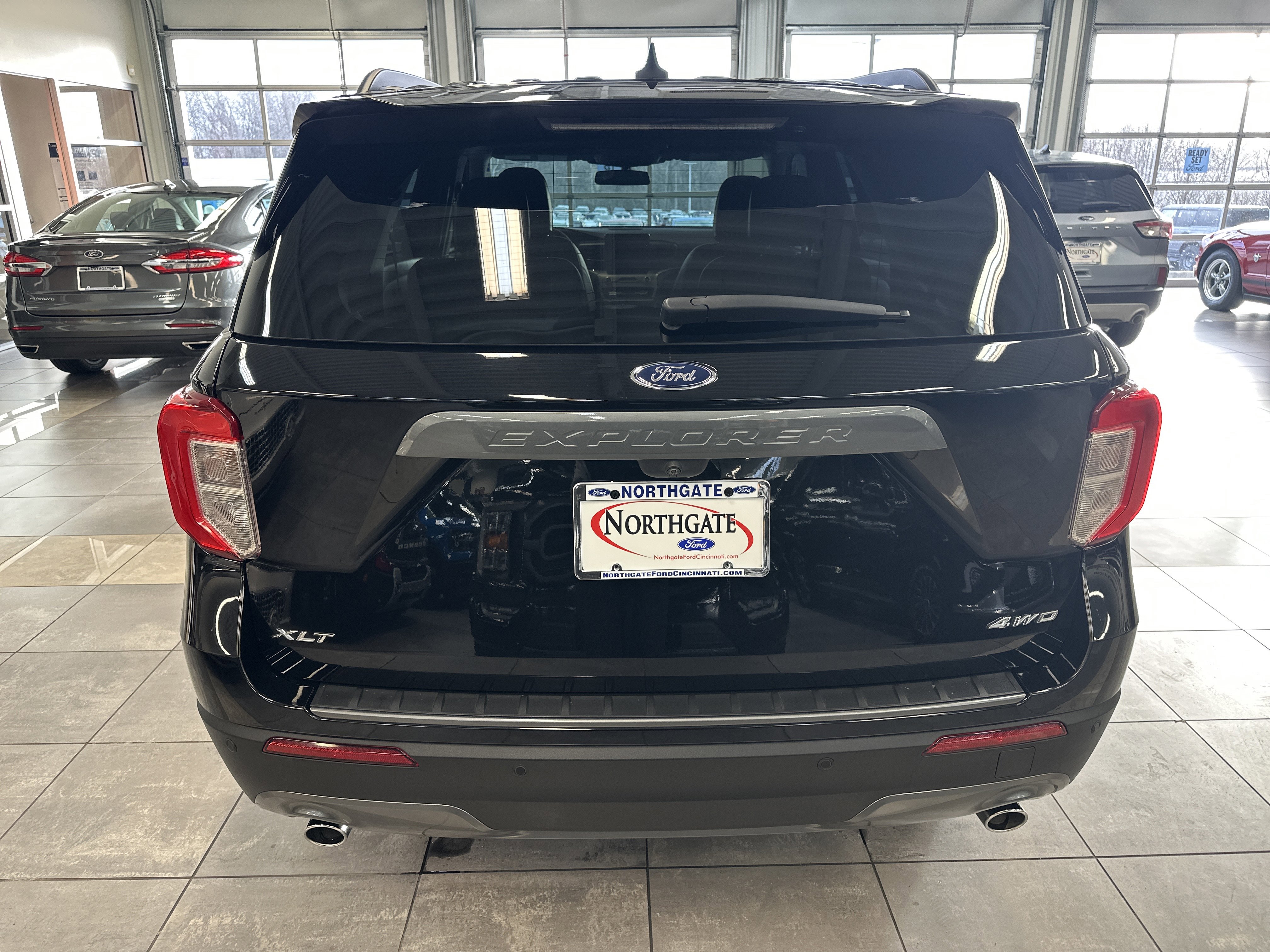 Used 2023 Ford Explorer XLT w/ Equipment Group 202A image 14