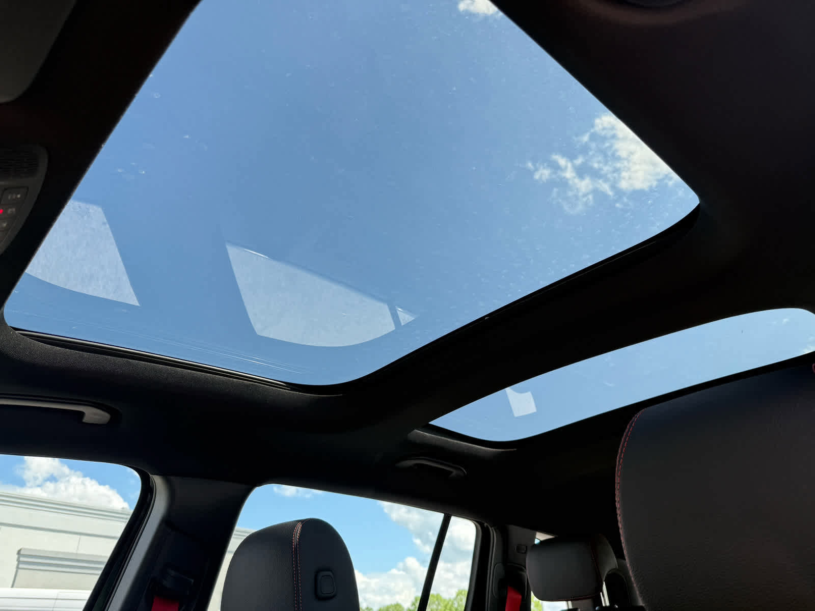 New 2025 Mercedes-Benz GLB 35 AMG 4MATIC image 29