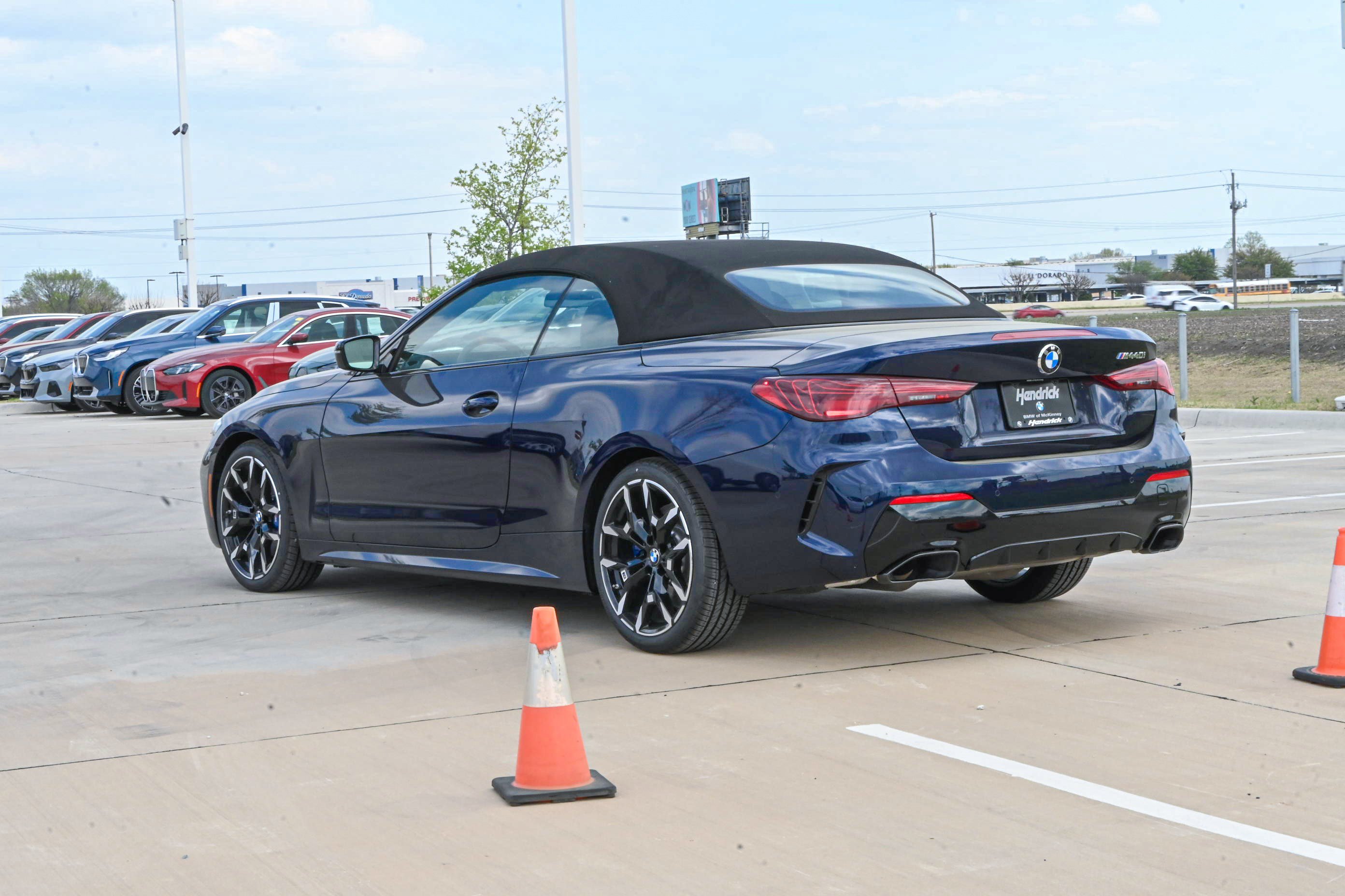New 2026 BMW M440i Convertible RWD image 8