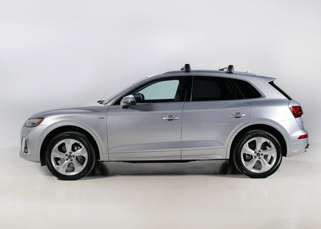Certified 2022 Audi Q5 2.0T Premium Plus w/ Premium Plus Package image 2
