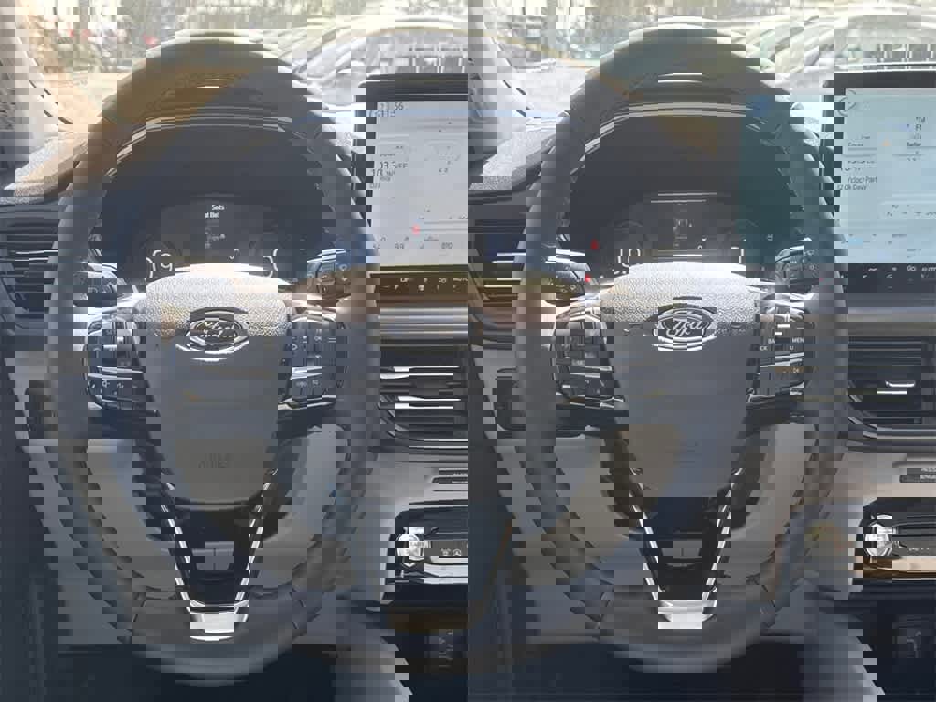 New 2025 Ford Escape Active w/ Active Premium Tech Pack image 21