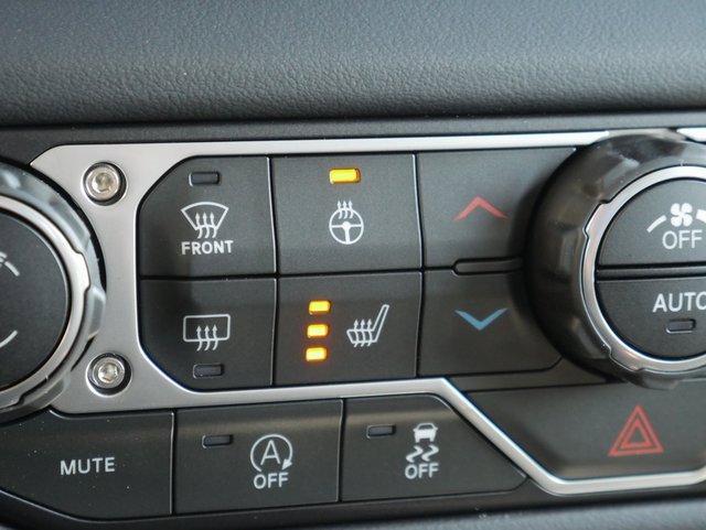 New 2025 Jeep Gladiator Mojave w/ Convenience Group image 3