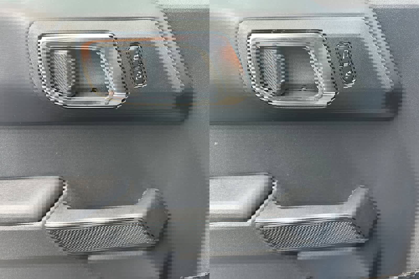 New 2025 Ford Bronco Outer Banks w/ Sasquatch Package image 13