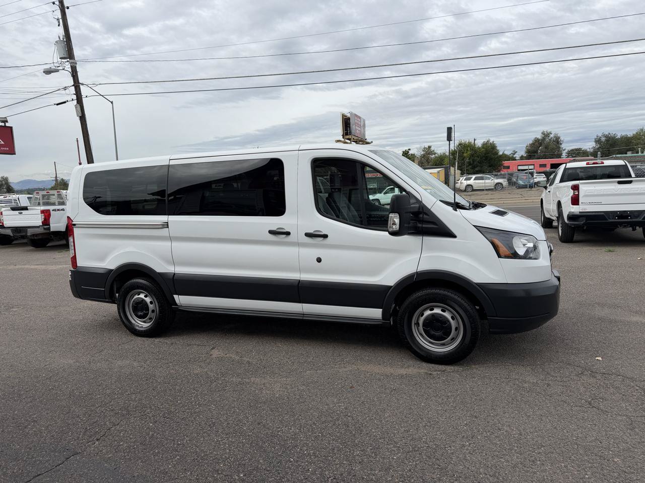 Used 2018 Ford Transit 150 XL RWD image 1