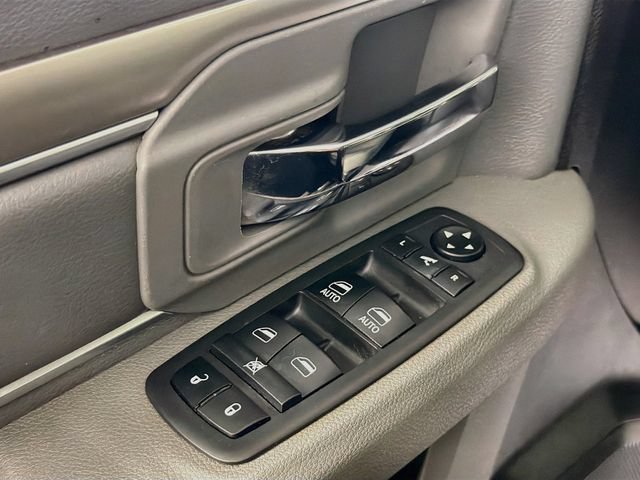 Used 2019 RAM 1500 Warlock AWD/4WD image 17