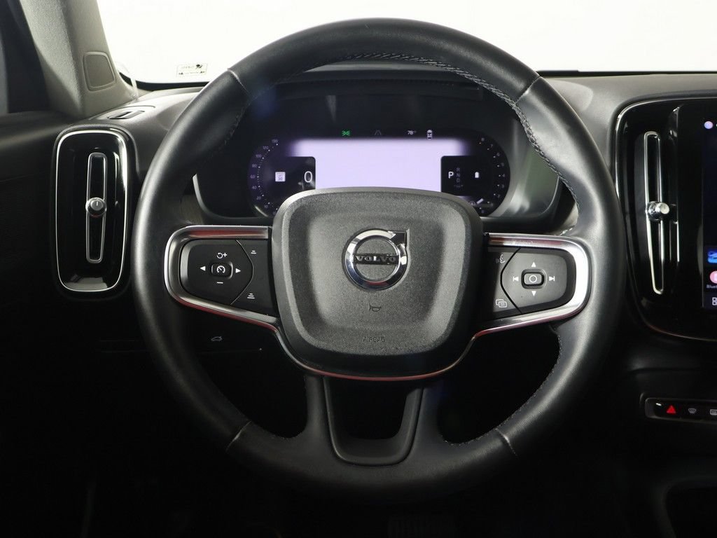 Used 2023 Volvo XC40 B5 Plus w/ Protection Package Premier AWD/4WD image 37