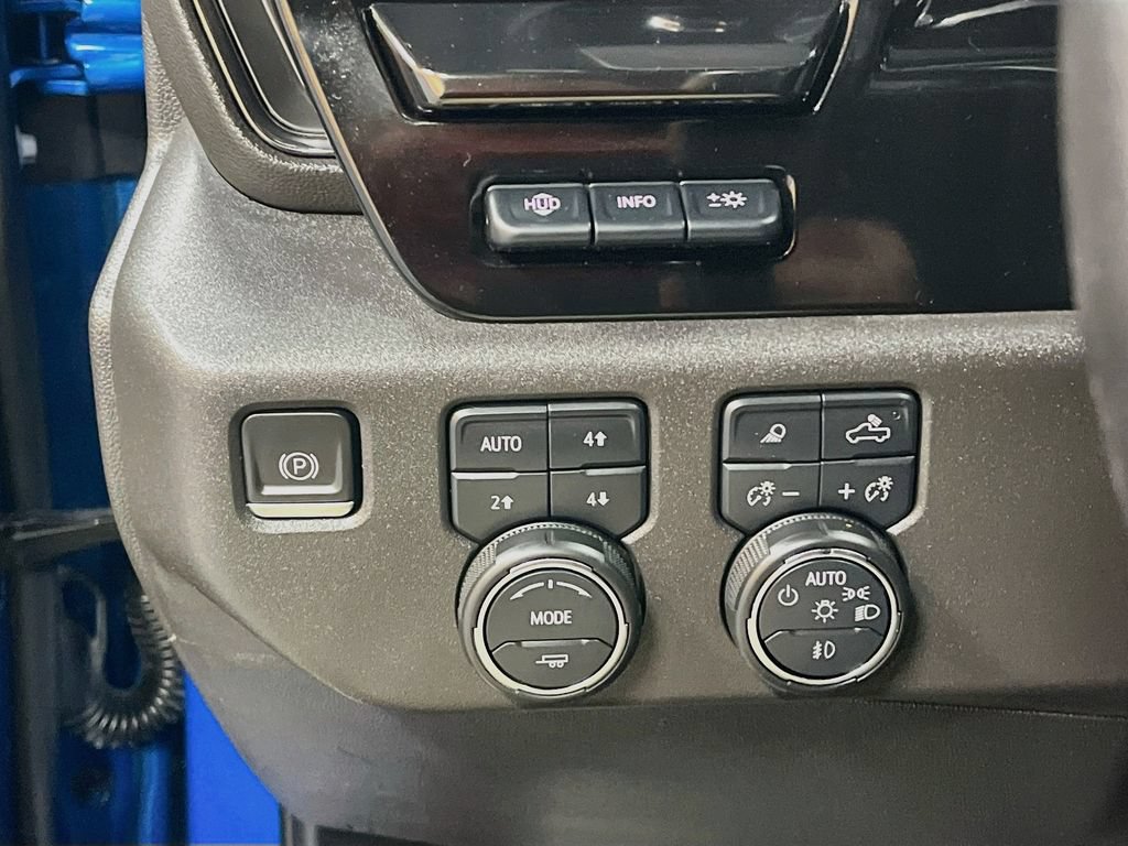 Used 2023 Chevrolet Silverado 1500 ZR2 w/ Technology Package AWD/4WD image 10