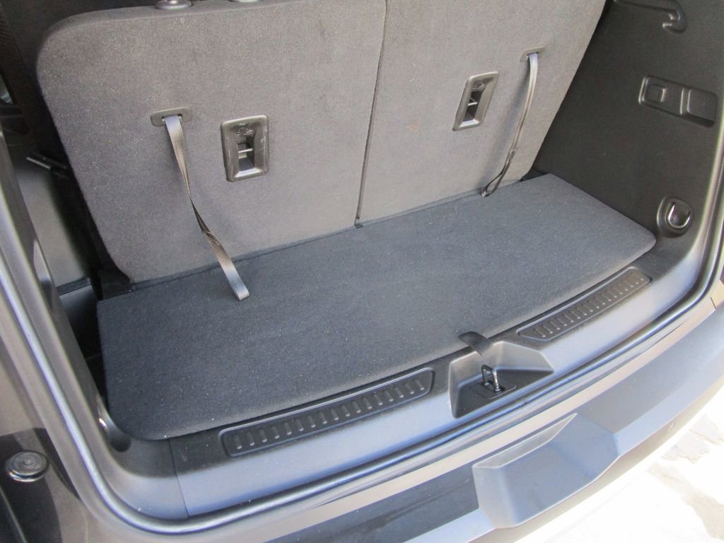 Used 2021 GMC Acadia SLE image 15