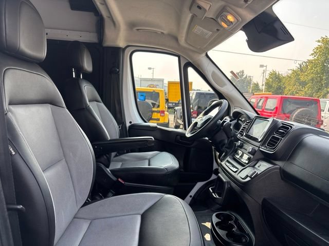 Used 2024 RAM ProMaster 2500 w/ Convenience Group FWD image 10