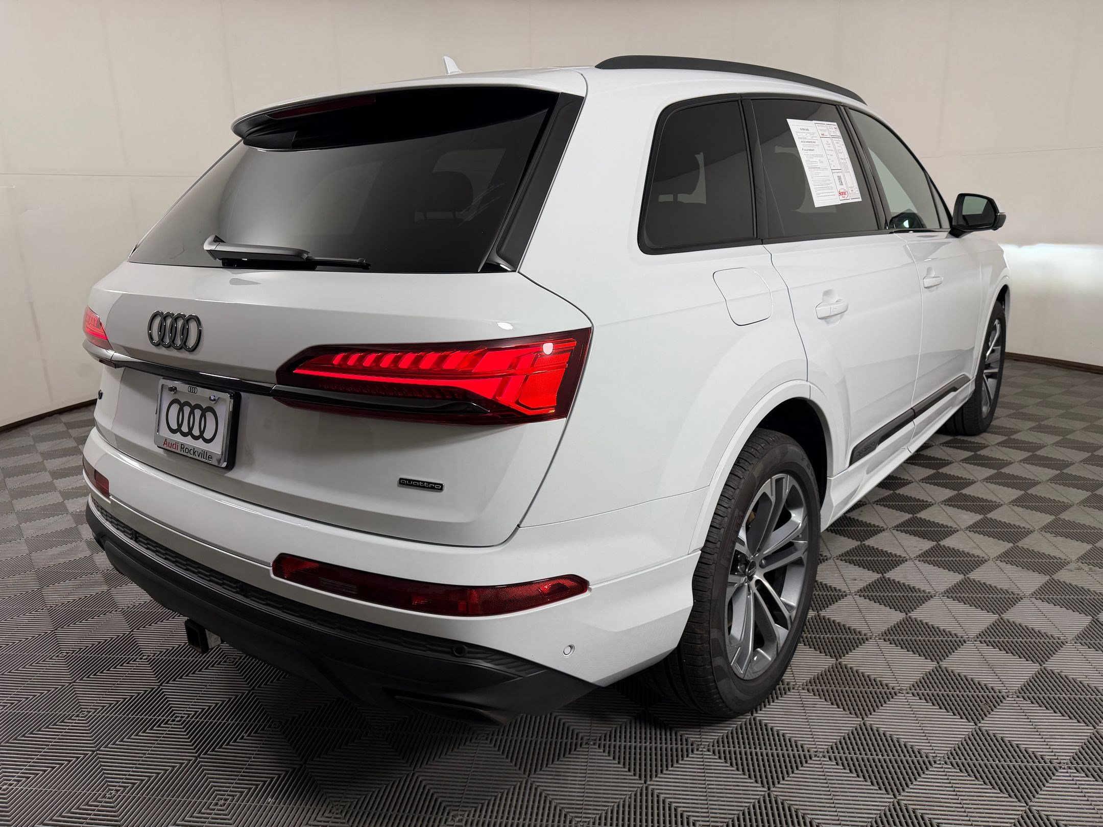 Used 2026 Audi Q7 2.0T Premium AWD/4WD image 9