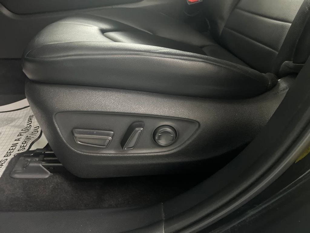 Used 2023 Toyota Highlander XSE image 54