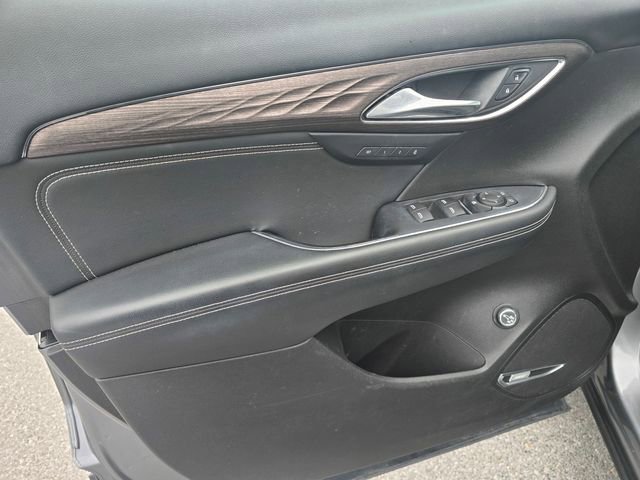 Used 2022 Buick Envision Avenir w/ Technology Package II image 21