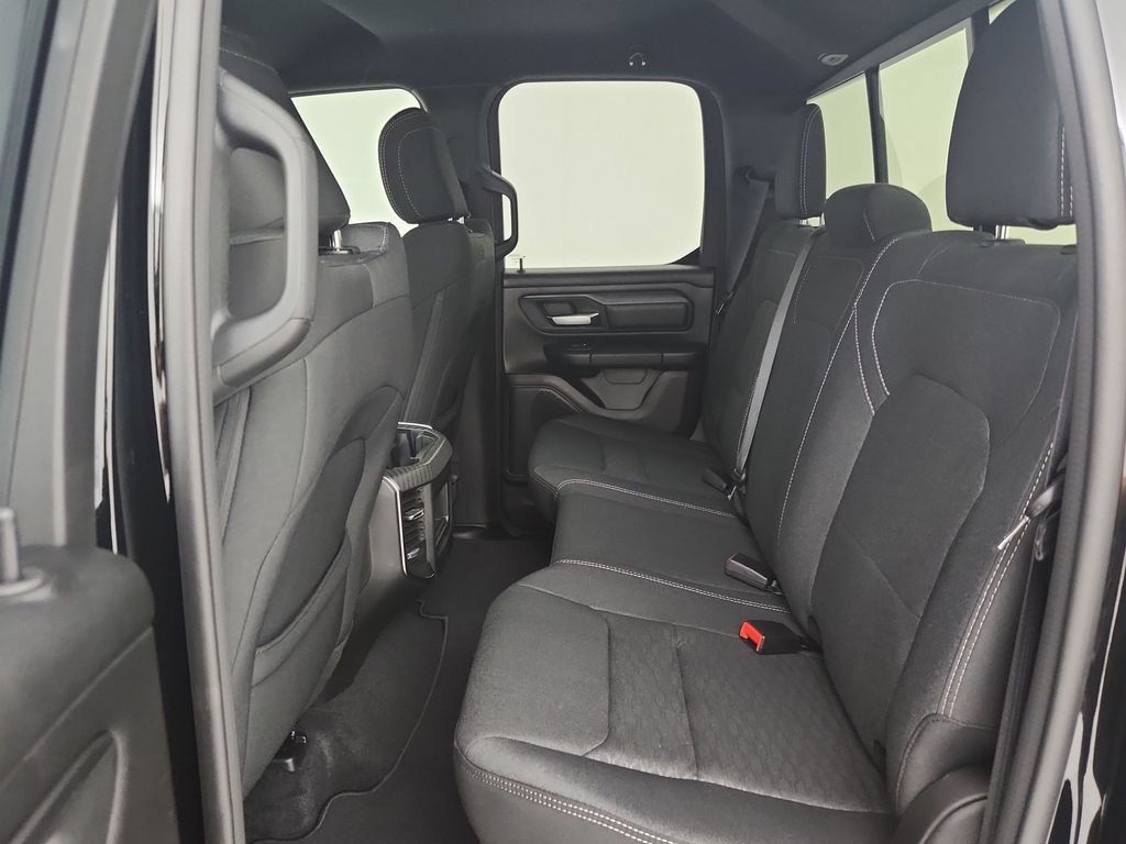 New 2026 RAM 1500 Express AWD/4WD image 12