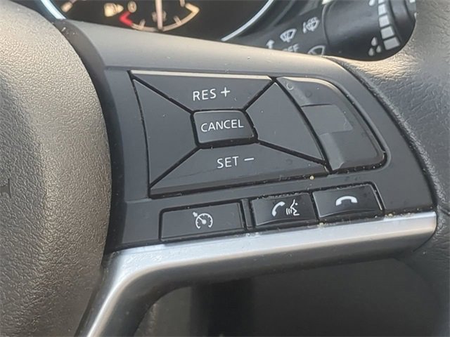 Used 2017 Nissan Rogue Sport SV image 24