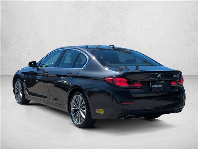 Used 2022 BMW 530e w/ Convenience Package RWD image 8