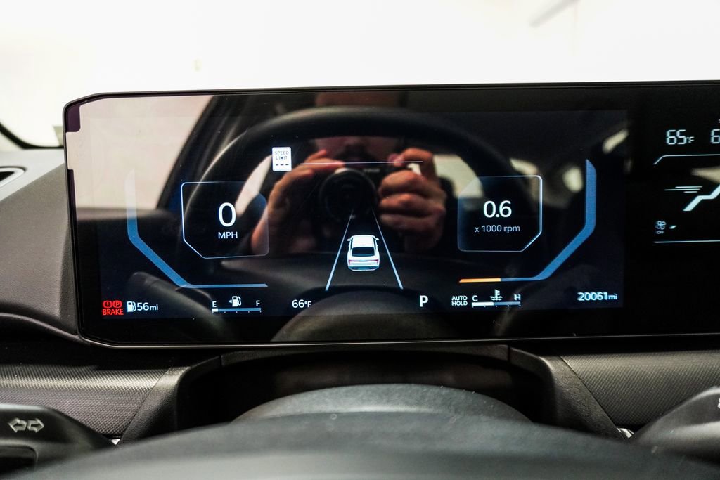 Used 2025 Kia K4 EX image 28