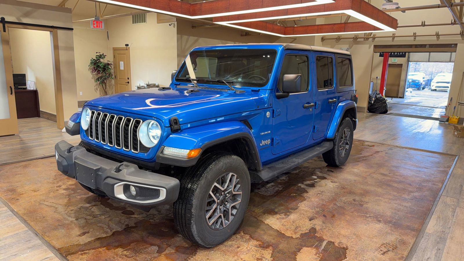 Used 2024 Jeep Wrangler Unlimited Sahara image 7
