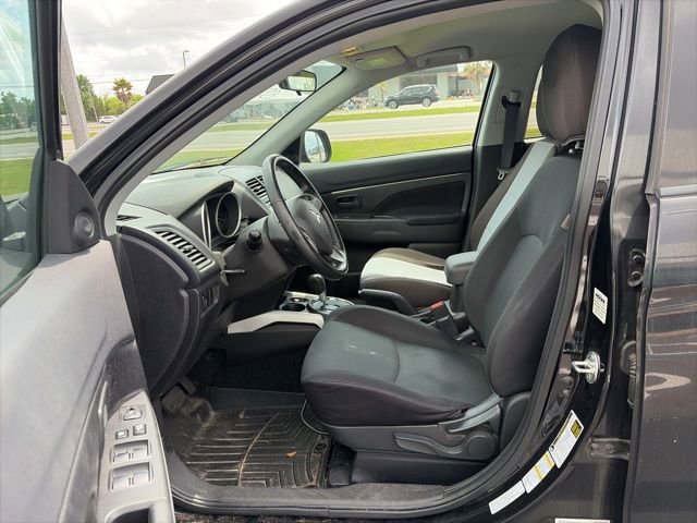 Used 2014 Mitsubishi Outlander Sport ES FWD image 7