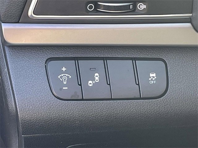 Used 2018 Hyundai Elantra SEL image 16