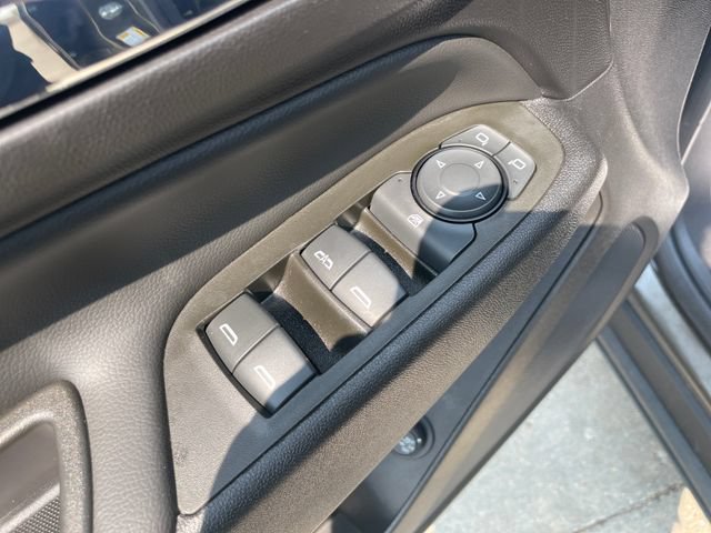 Used 2023 Chevrolet Equinox LT AWD/4WD image 21