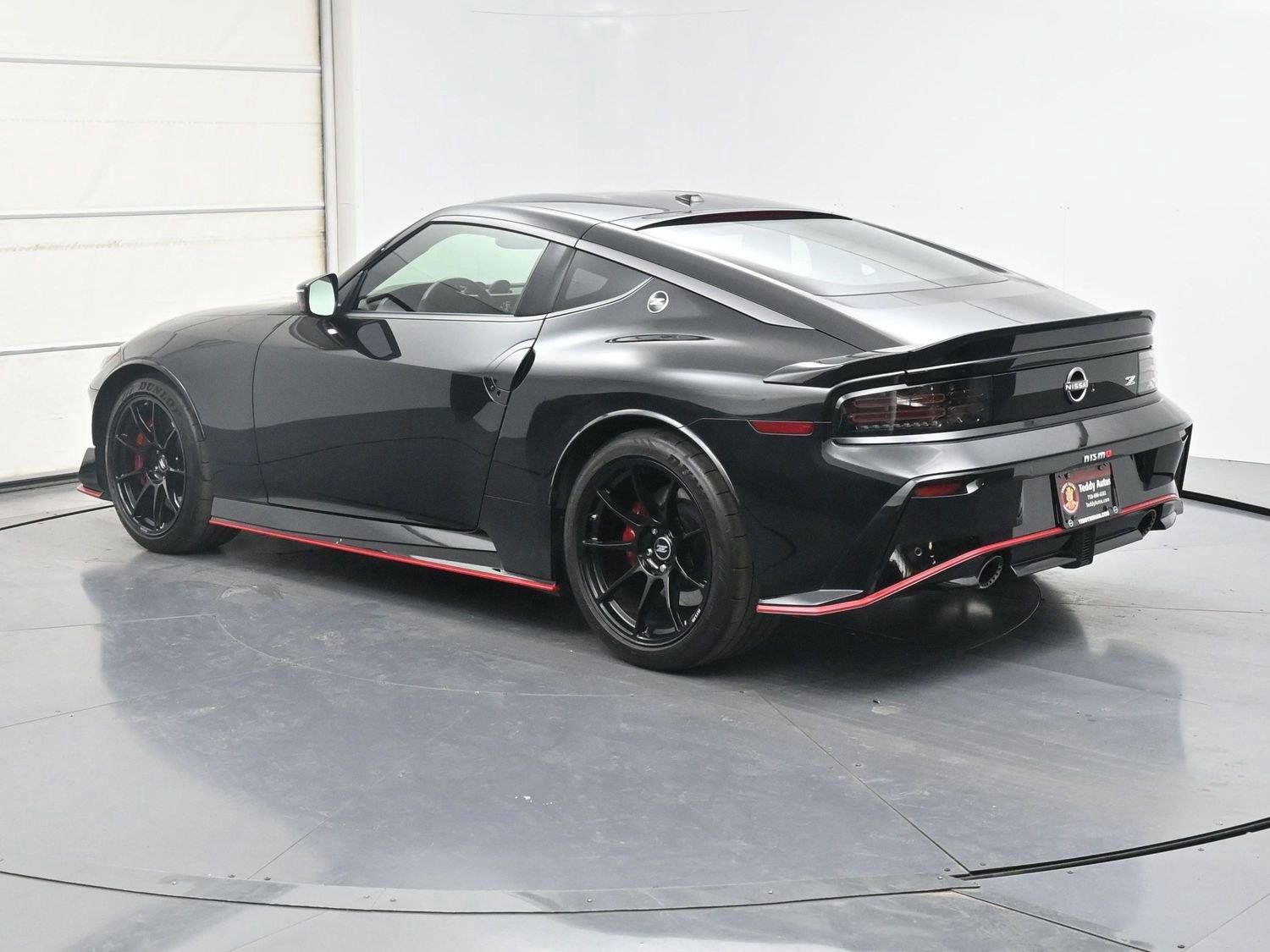 Certified 2024 Nissan Z NISMO w/ Floor Mat Package RWD image 27