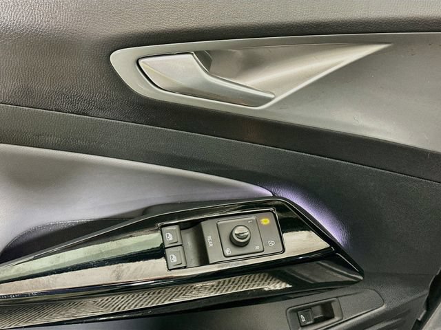 Certified 2023 Volkswagen ID.4 Pro S AWD/4WD image 19
