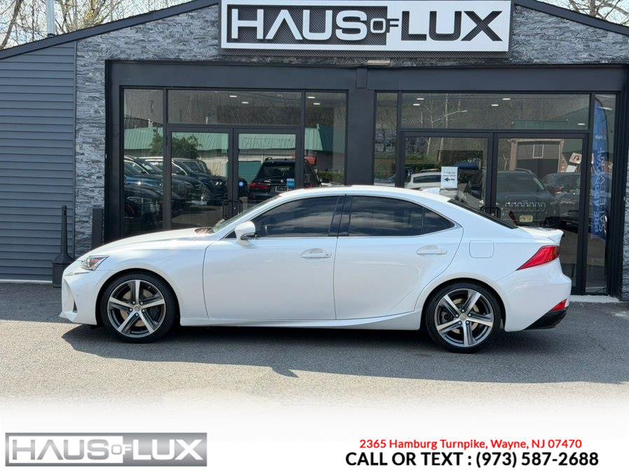 Used 2020 Lexus IS 300 AWD w/ Premium Package image 7