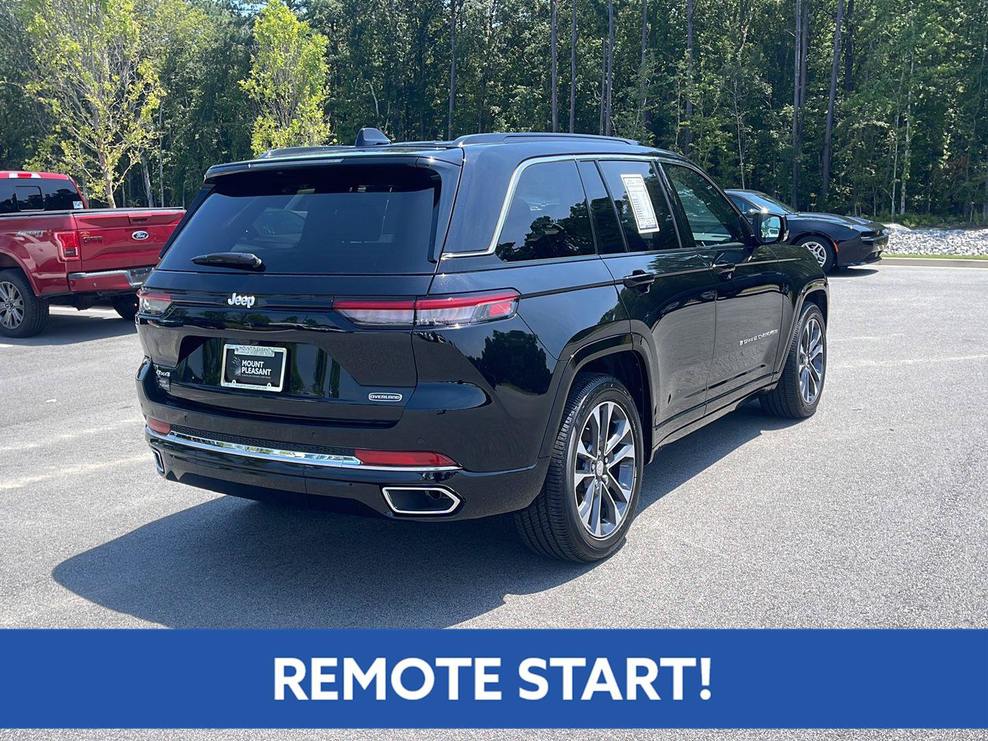 Used 2025 Jeep Grand Cherokee Overland AWD/4WD image 9