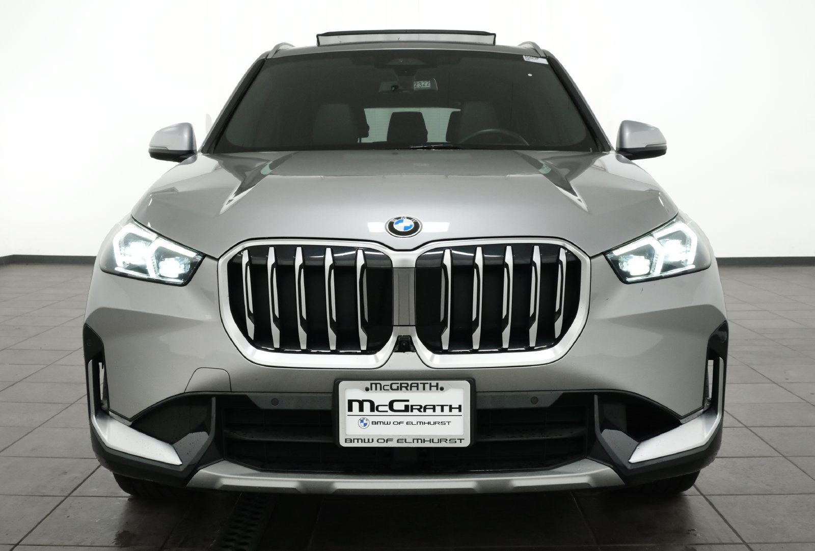 Used 2023 BMW X1 xDrive28i w/ Premium Package AWD/4WD image 8