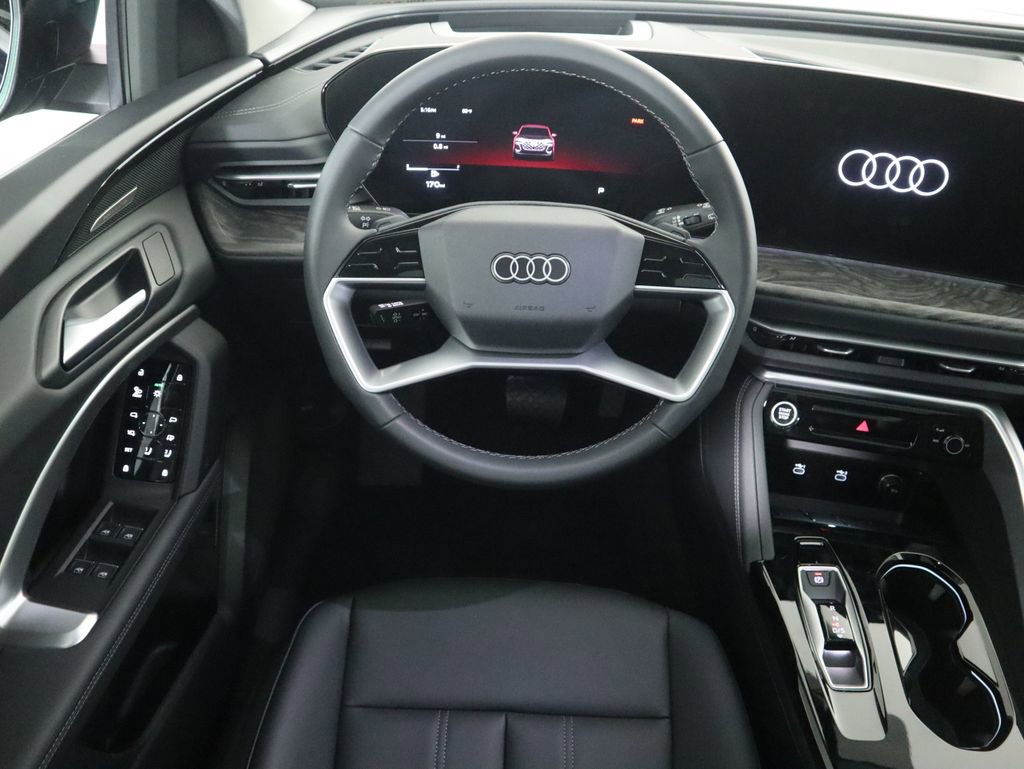 Used 2025 Audi Q5 Premium w/ Premium Plus AWD/4WD image 11