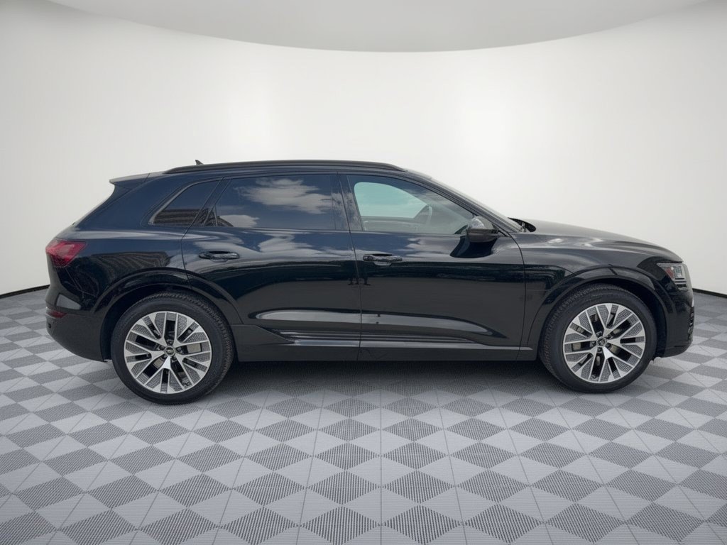 Used 2024 Audi Q8 e-tron Premium Plus w/ Prestige Package AWD/4WD image 8