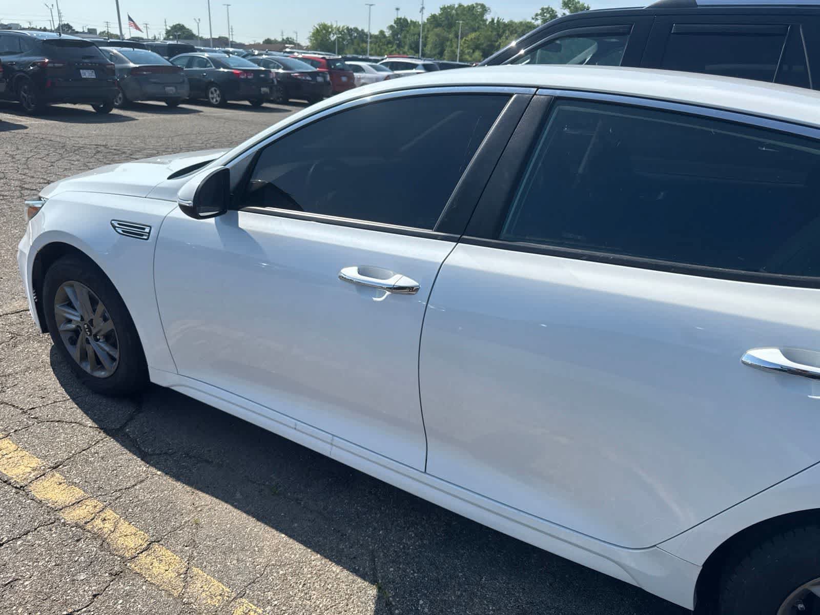 Used 2020 Kia Optima LX FWD image 26