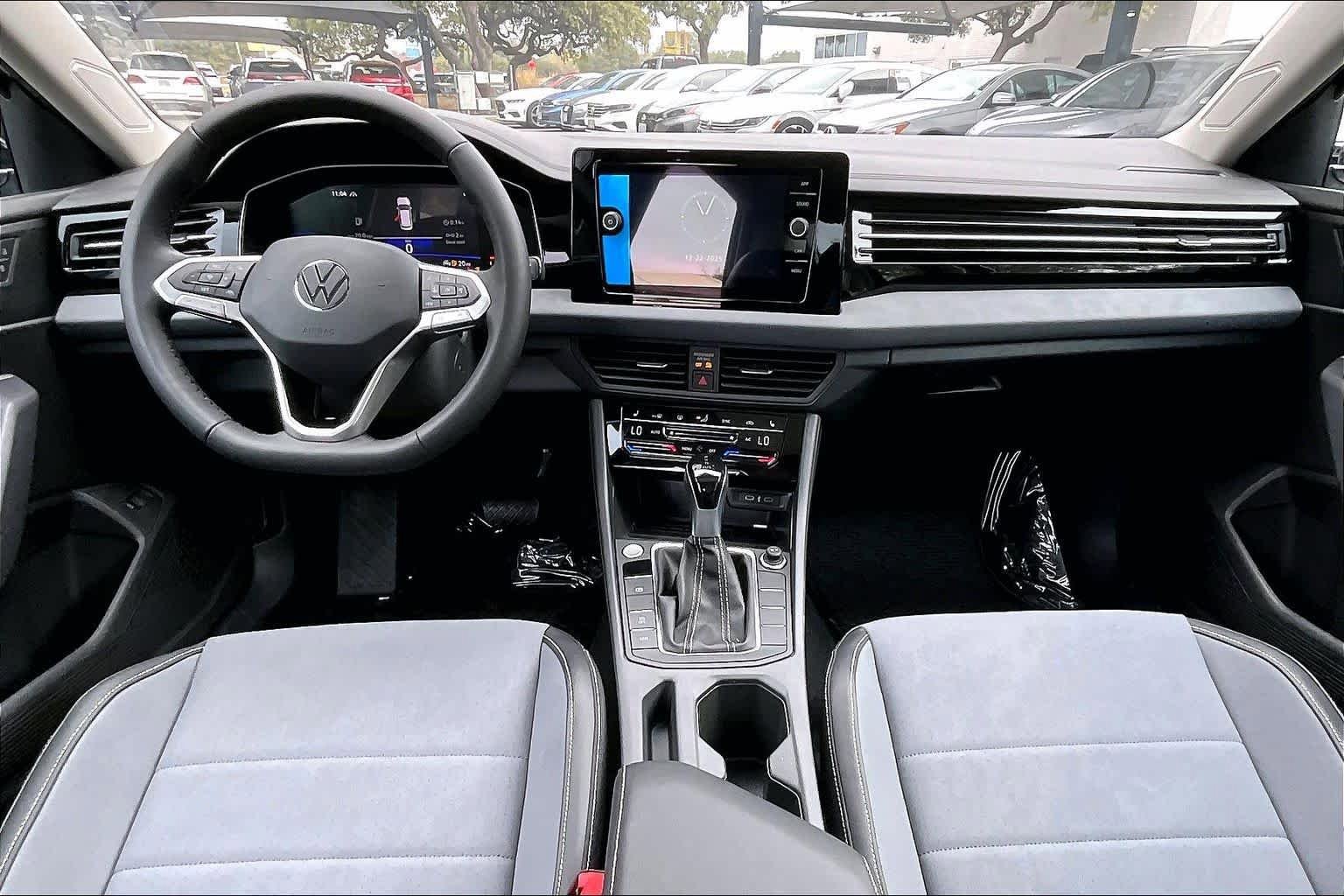 New 2026 Volkswagen Jetta SE image 5