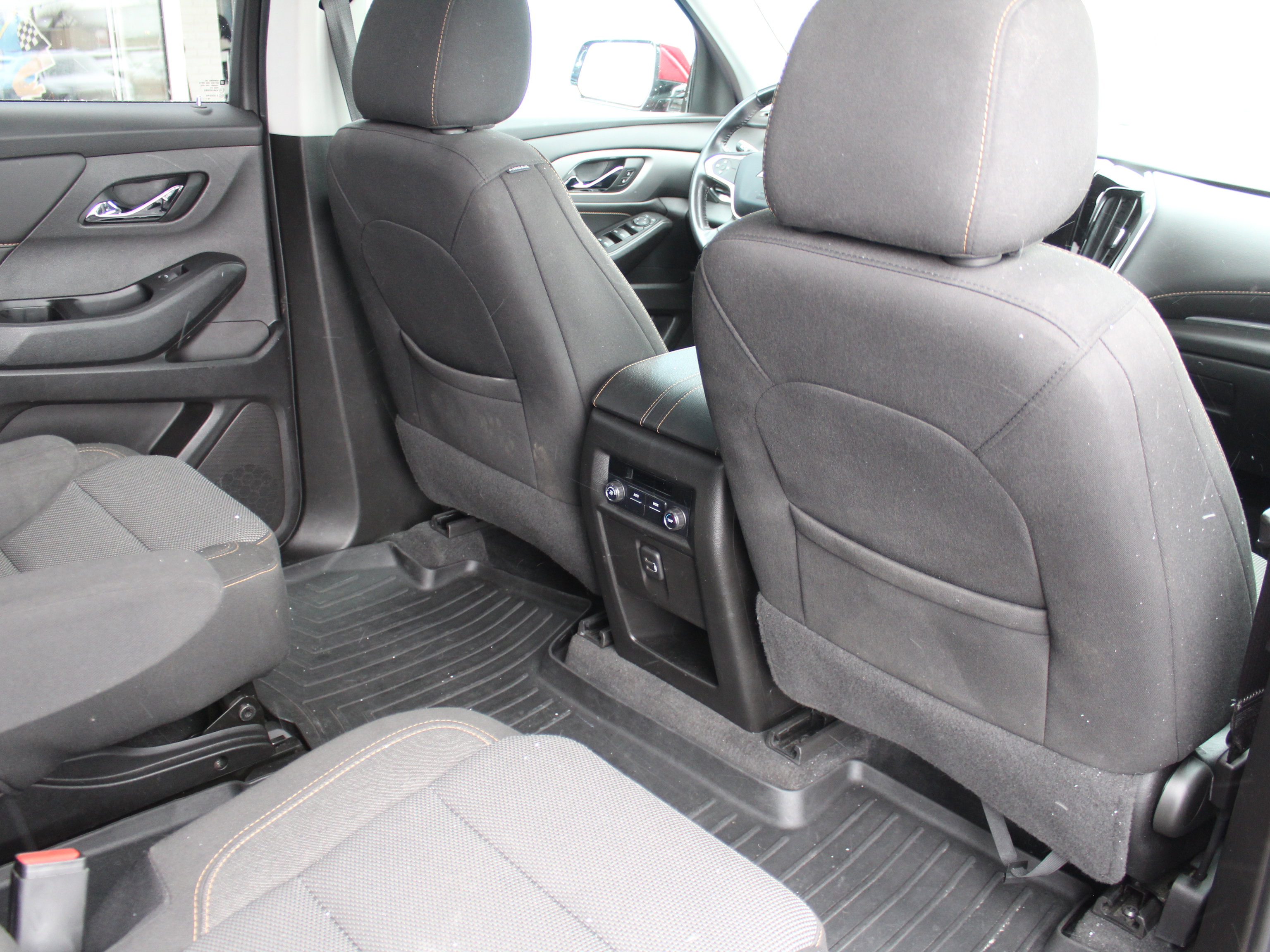 Used 2019 Chevrolet Traverse LT w/ LPO, Floor Liner Package image 25