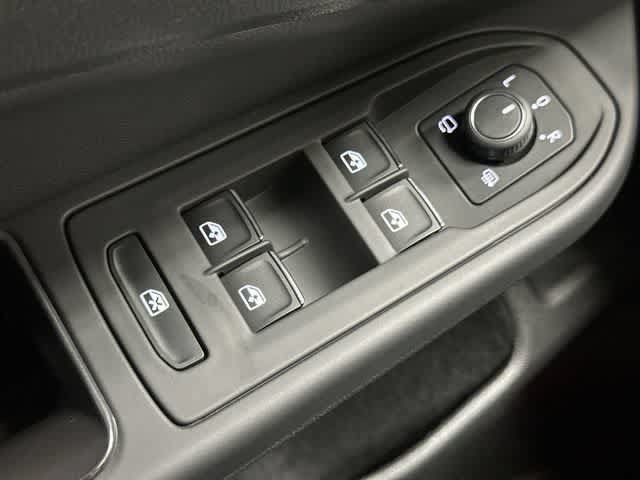 Used 2024 Volkswagen GTI SE FWD image 20