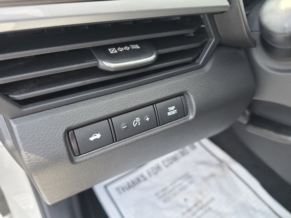 Used 2023 Nissan Altima 2.5 SV image 15