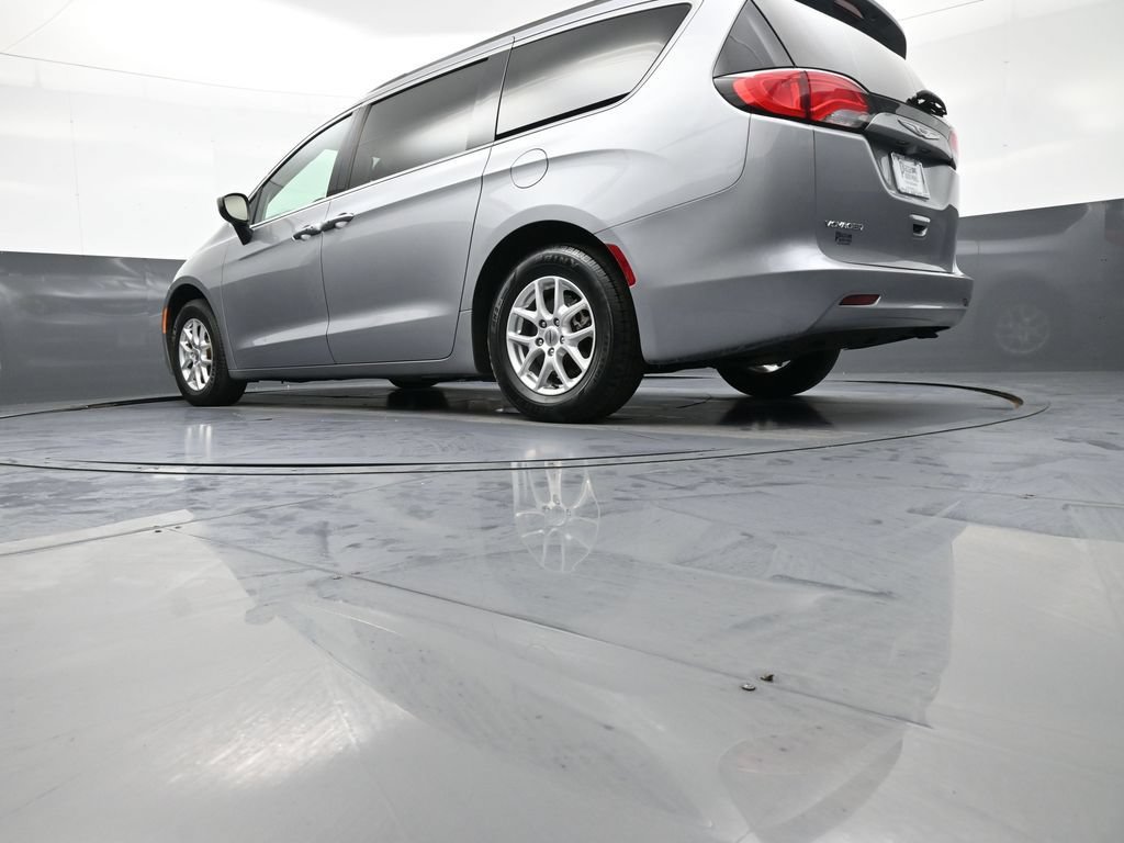 Used 2021 Chrysler Voyager Lxi FWD image 33