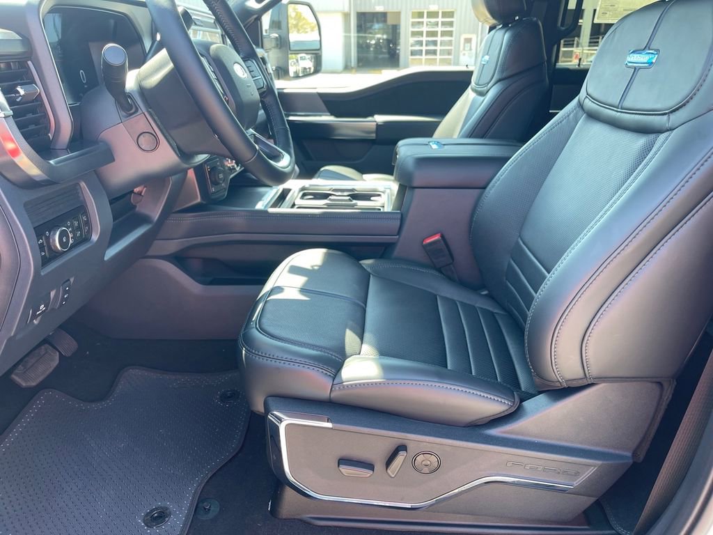 New 2026 Ford F250 Platinum AWD/4WD image 7