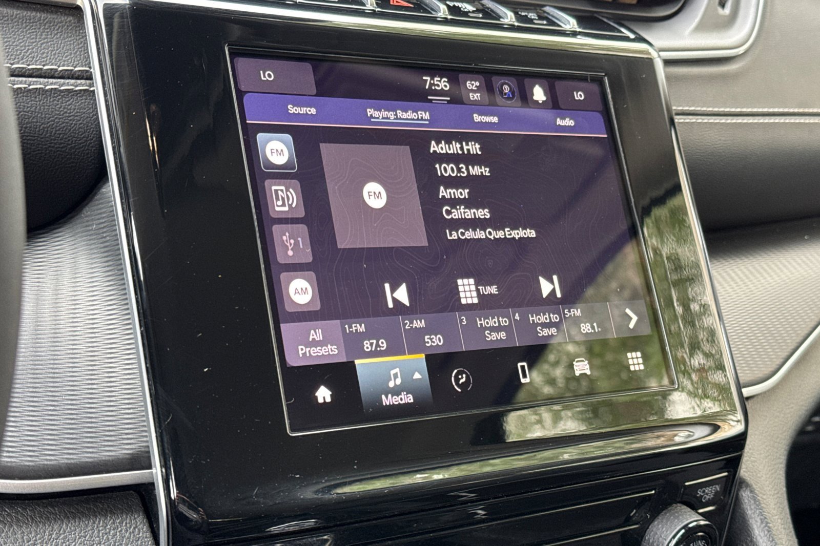 Used 2023 Jeep Grand Cherokee Laredo image 21