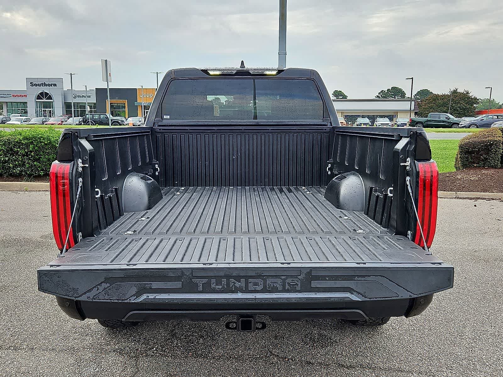 Used 2022 Toyota Tundra SR5 AWD/4WD image 30
