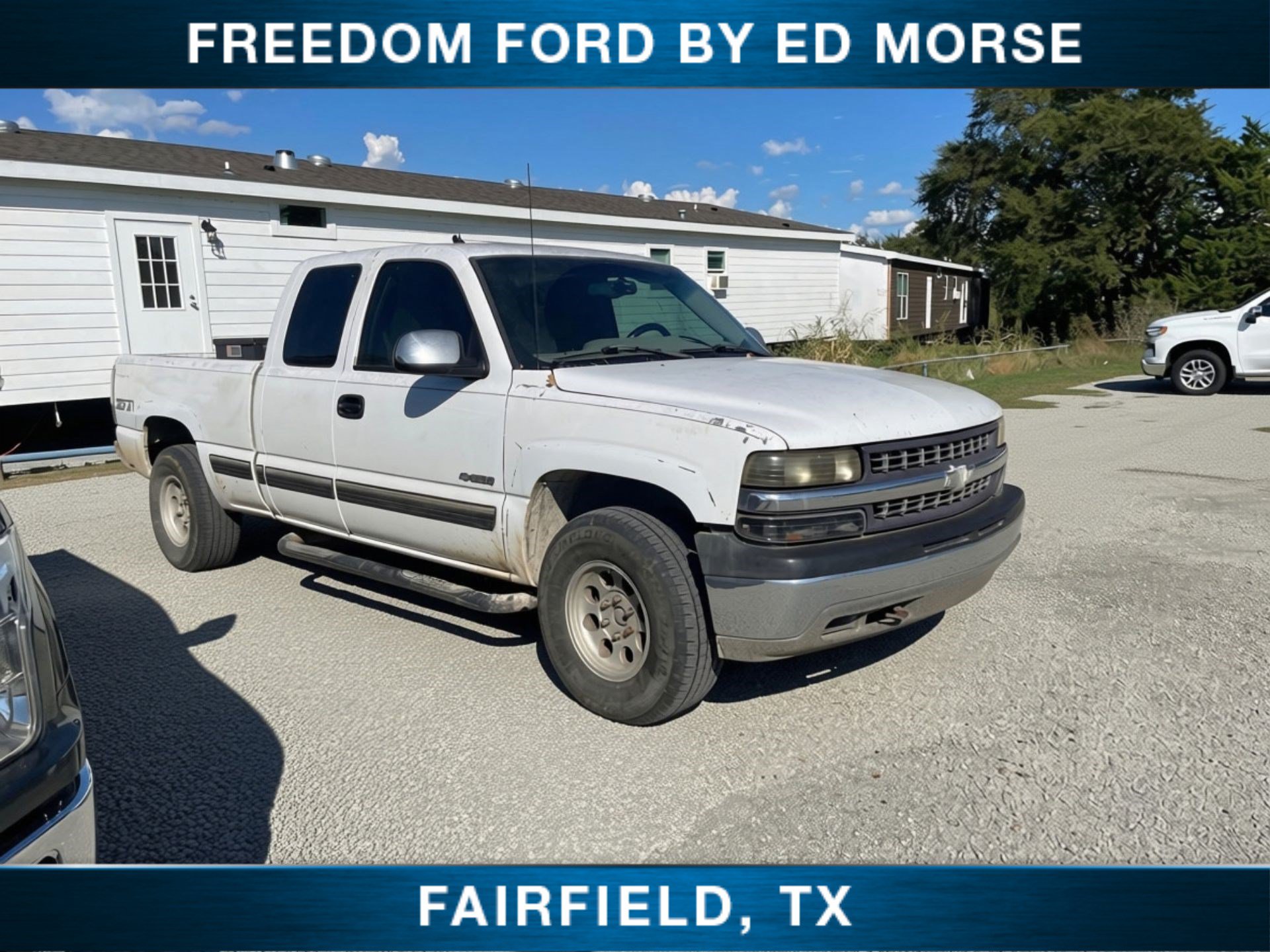 Used 2000 Chevrolet Silverado 1500 LS w/ Off-Road Chassis Pkg AWD/4WD image 1